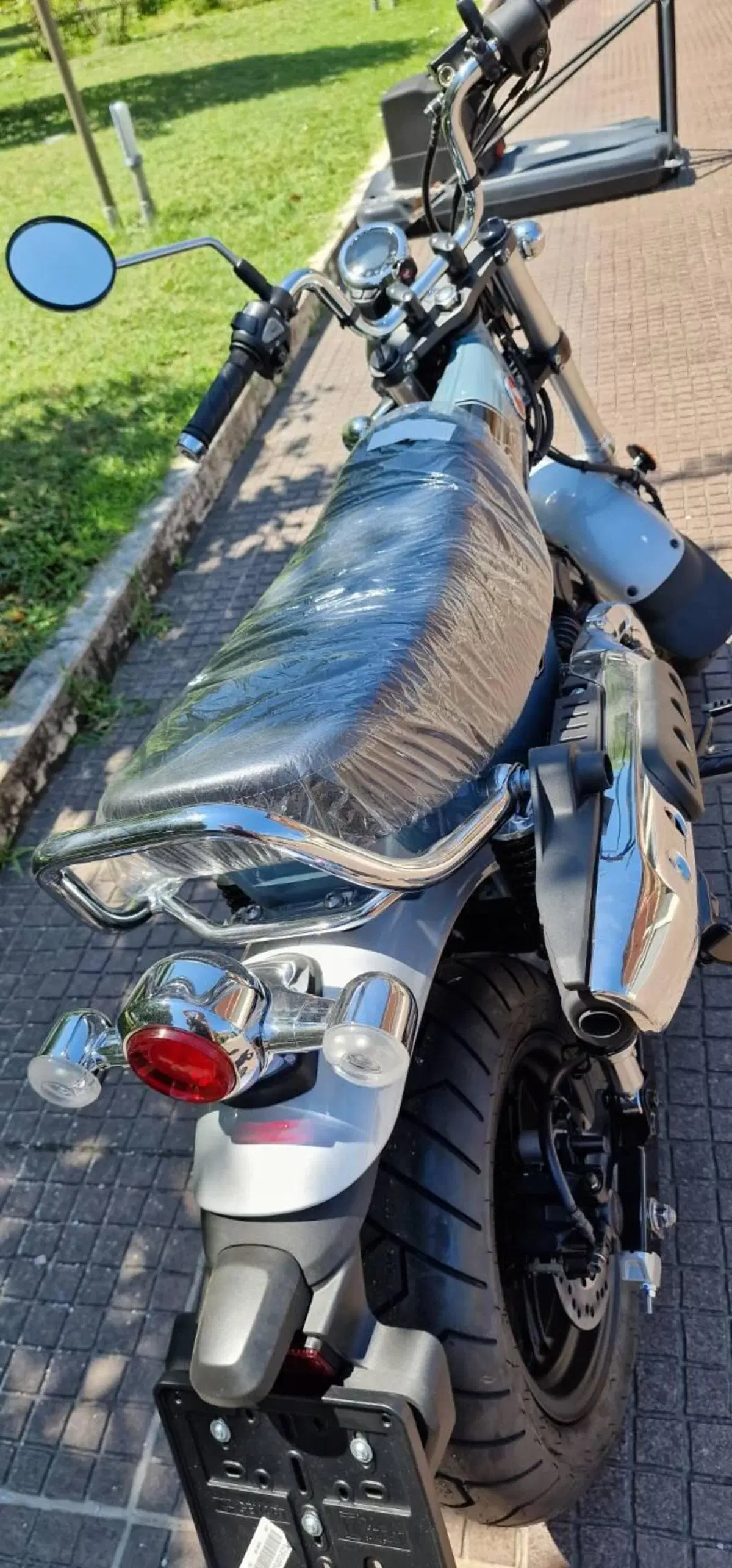 Honda Dax 125 (2025 - 26) (8)