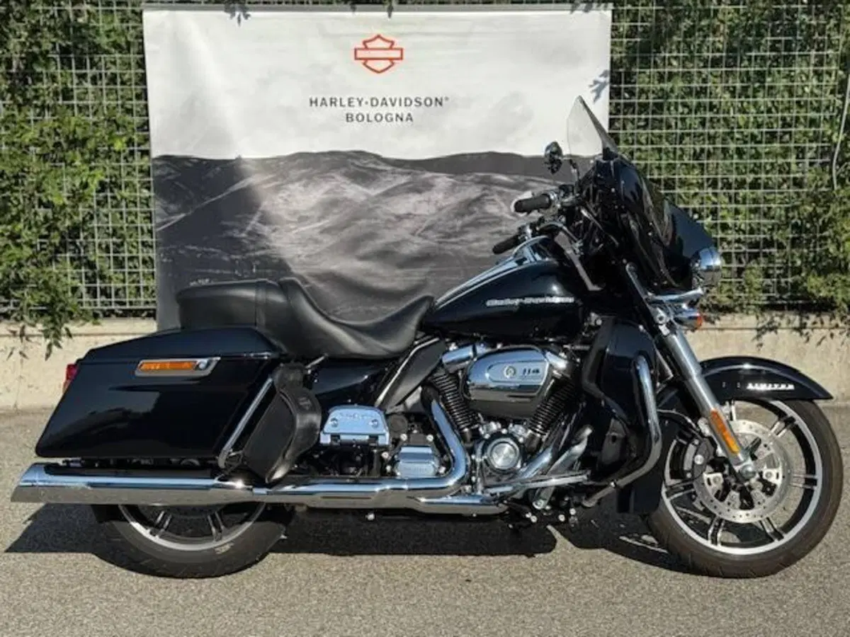 Harley-Davidson 114 Electra Glide Ultra Limited (2020) - FLHTK (4)