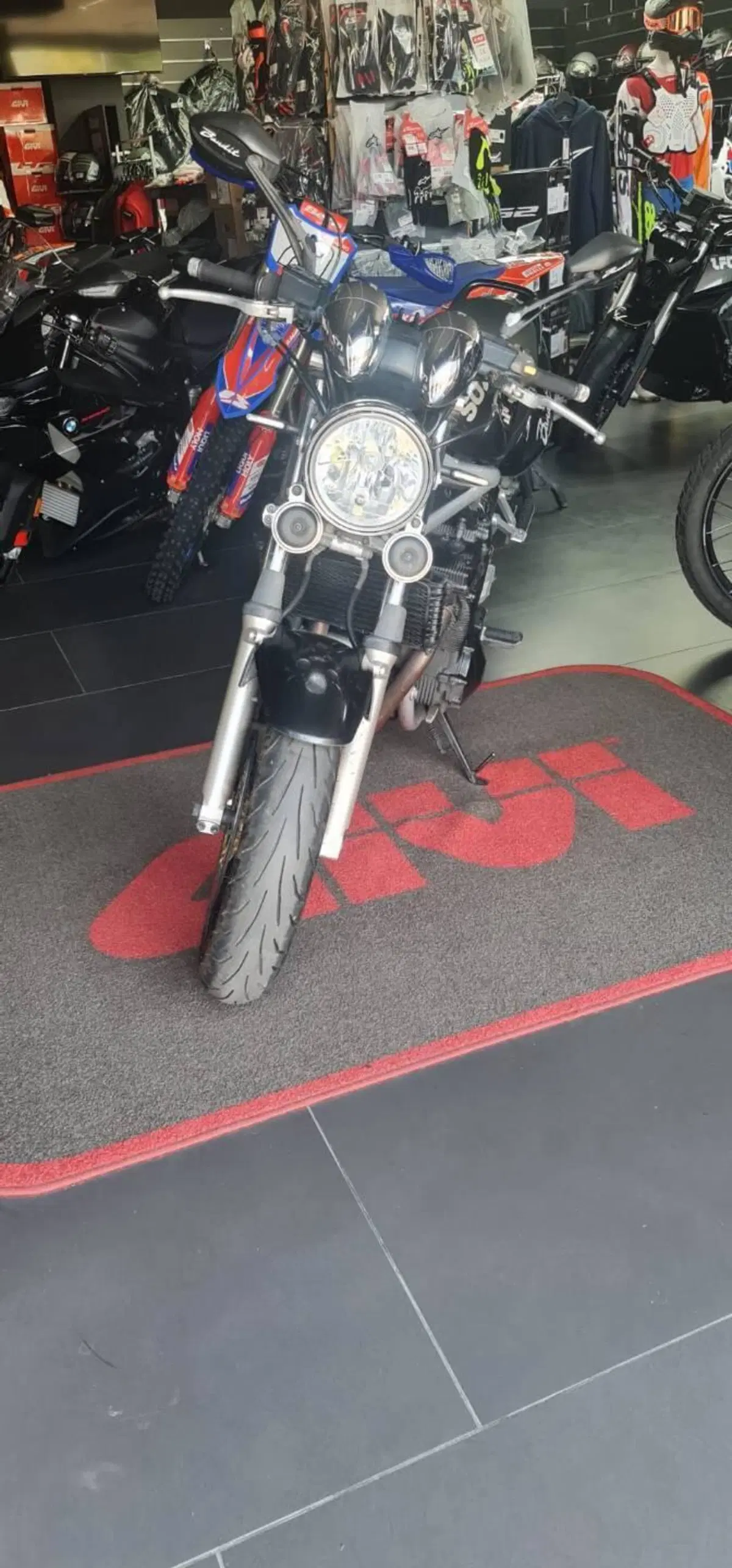 Suzuki GSF 1200 Bandit S (2001 - 06) (2)