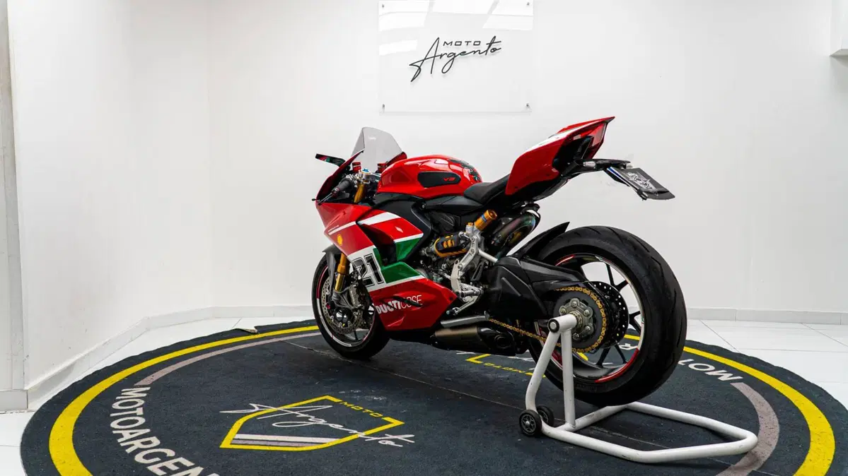 Ducati Panigale V2 Bayliss 1st Championship 20th Anniversary (2021 - 24) (6)