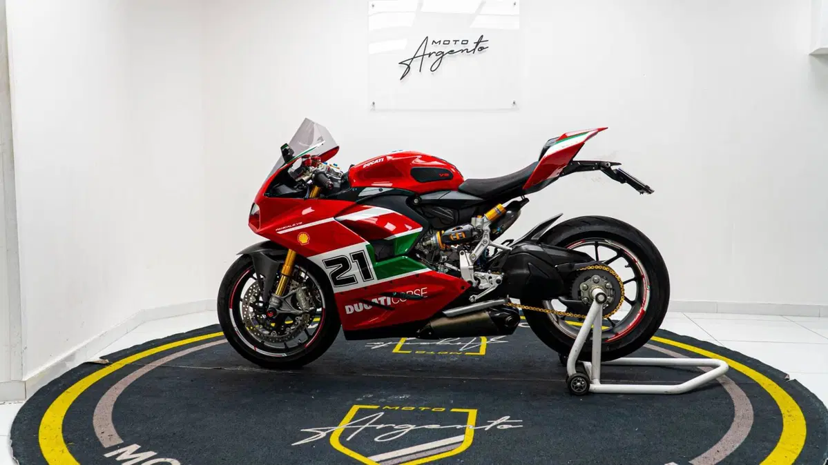 Ducati Panigale V2 Bayliss 1st Championship 20th Anniversary (2021 - 24) (7)