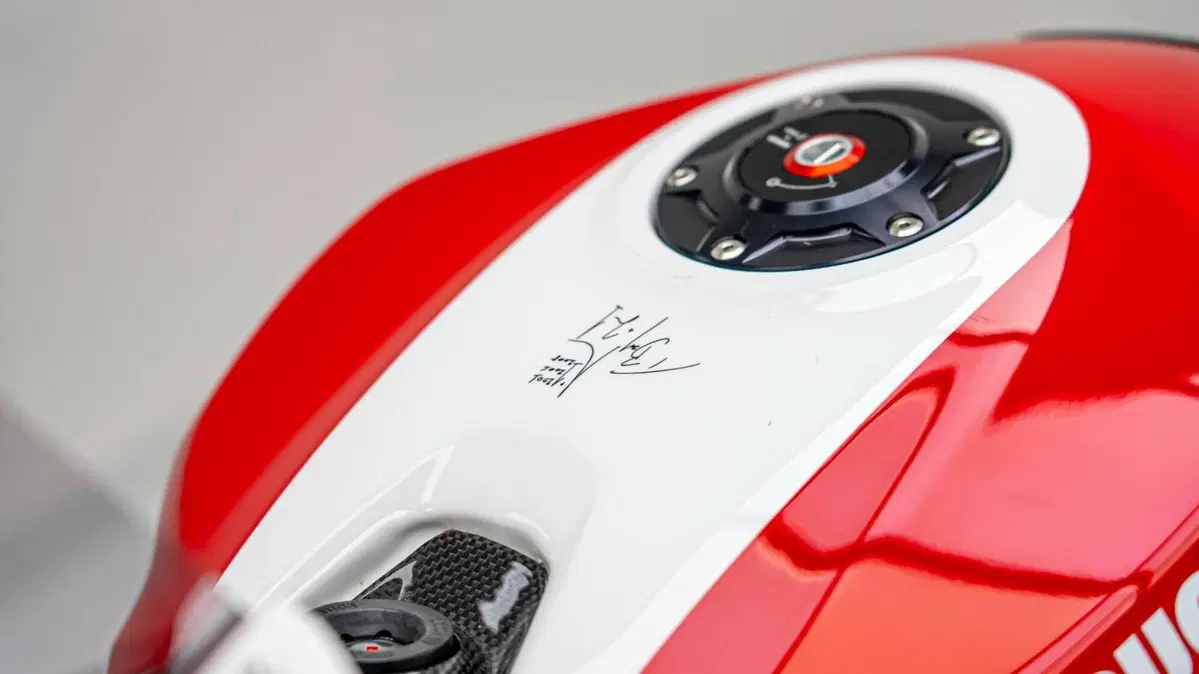 Ducati Panigale V2 Bayliss 1st Championship 20th Anniversary (2021 - 24) (11)