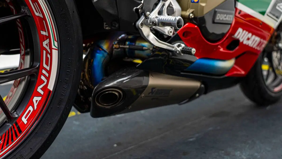 Ducati Panigale V2 Bayliss 1st Championship 20th Anniversary (2021 - 24) (19)
