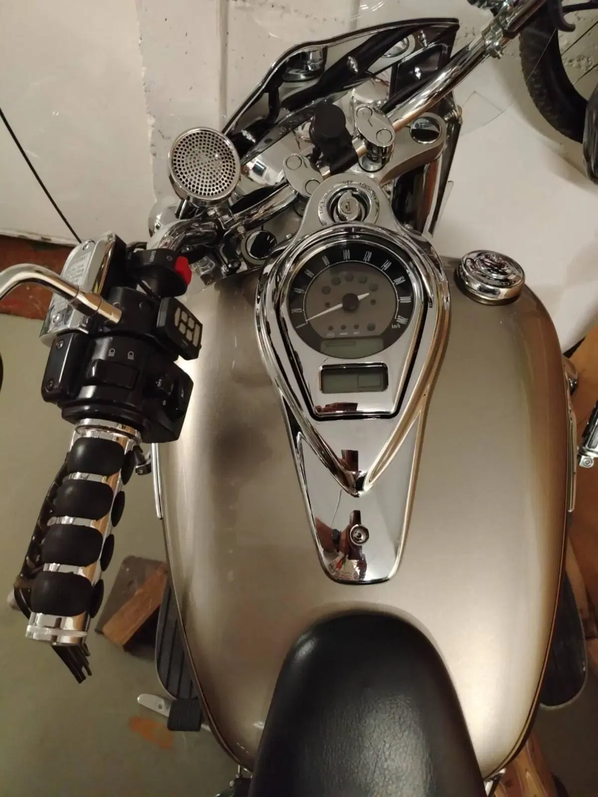 Kawasaki Vulcan VN 1700 Nomad (2014 - 16) (8)