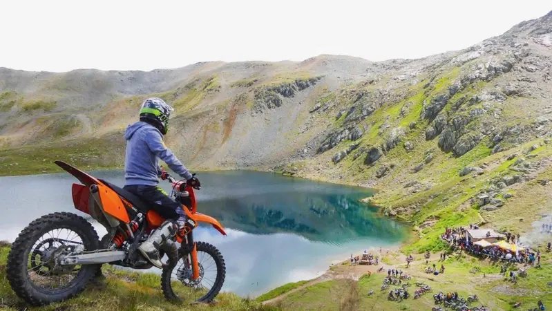 Livigno: moto sul lago, scatta la polemica
