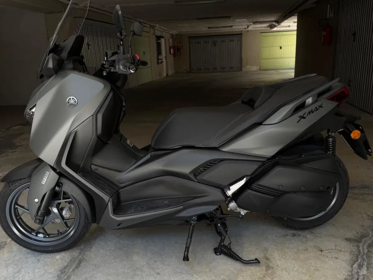 Yamaha X-Max 300 (2025 - 26) (2)