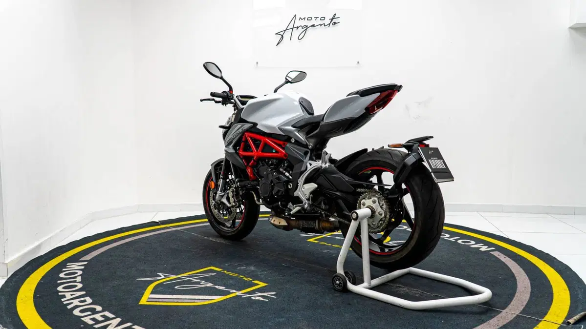 MV Agusta Brutale 800 EAS ABS (2016 - 19) (6)