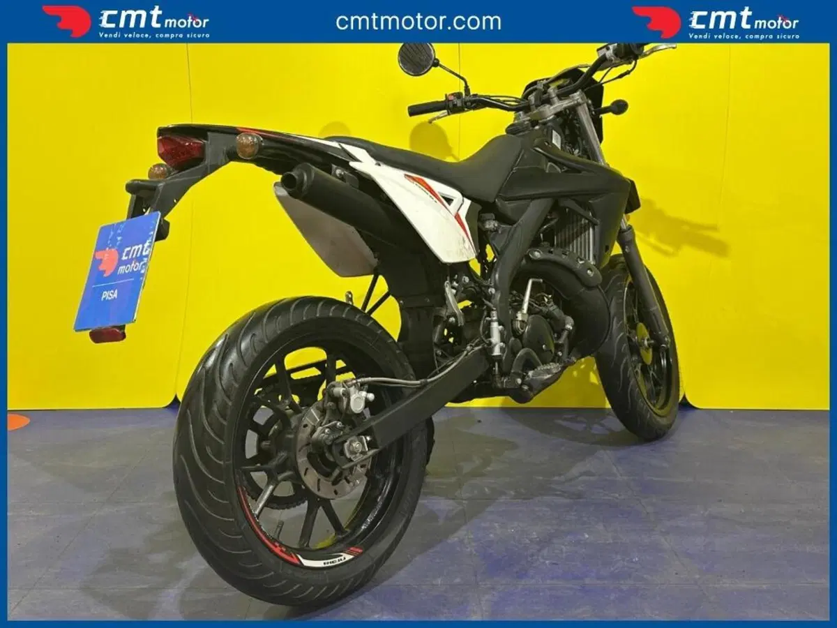 Rieju MRT 50 Motard (2018 - 20) (4)