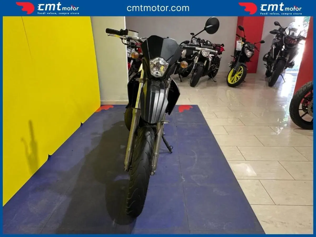 Rieju MRT 50 Motard (2018 - 20) (6)