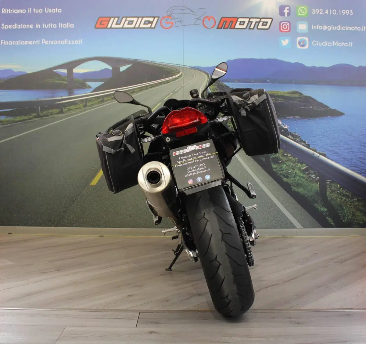 Bmw F 800 R (2009 - 11) (4)