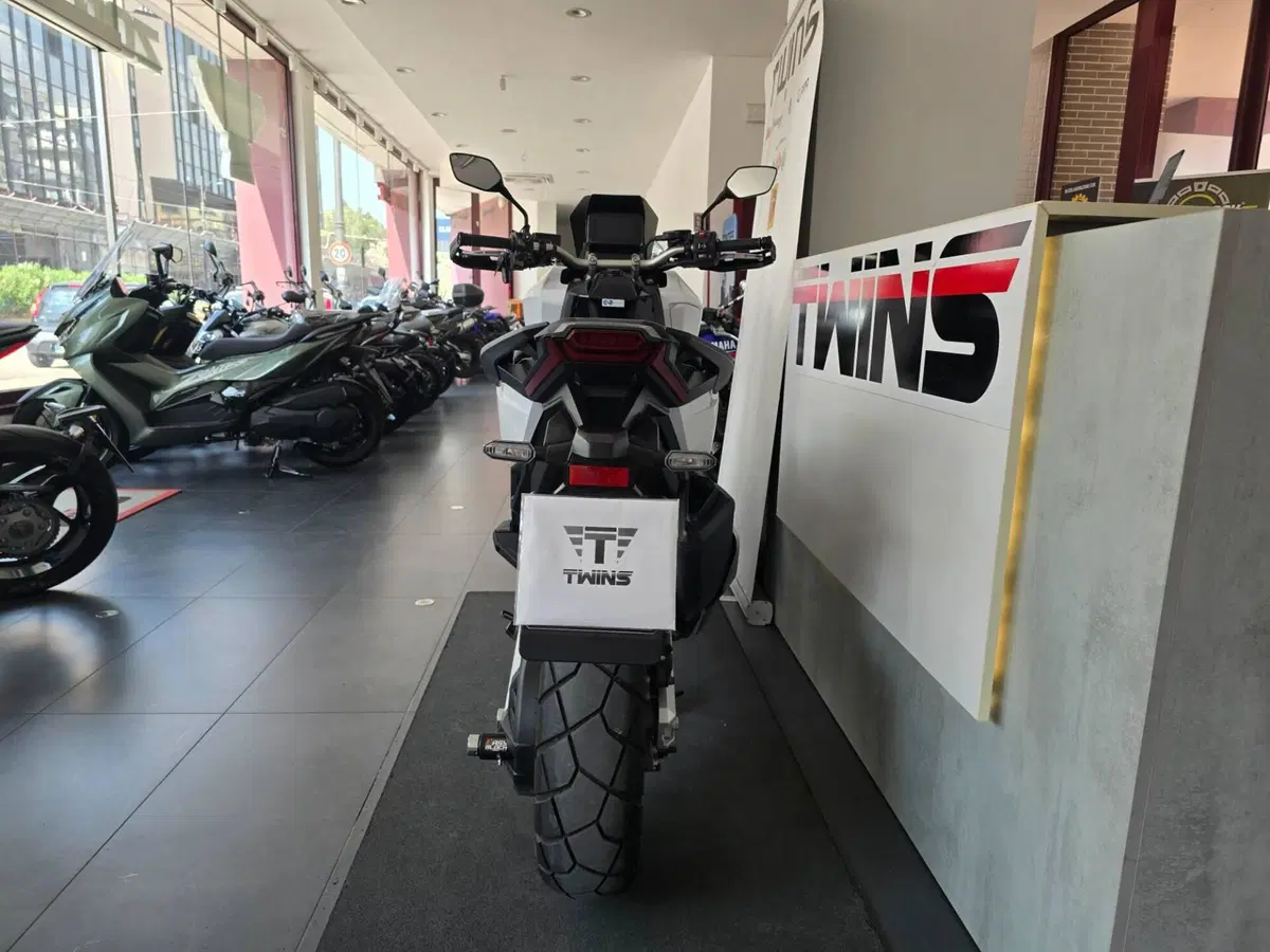 Honda X-ADV 750 (2025 - 26) (7)
