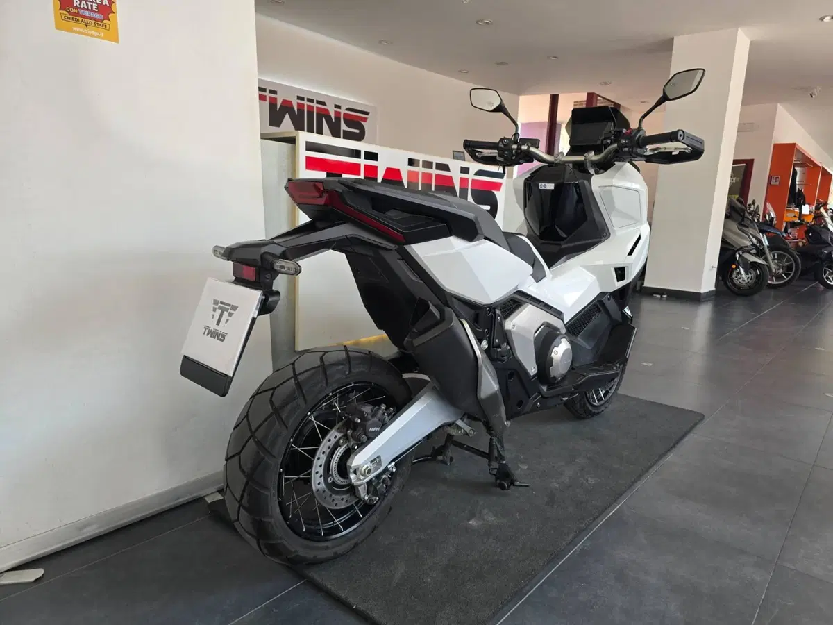 Honda X-ADV 750 (2025 - 26) (8)