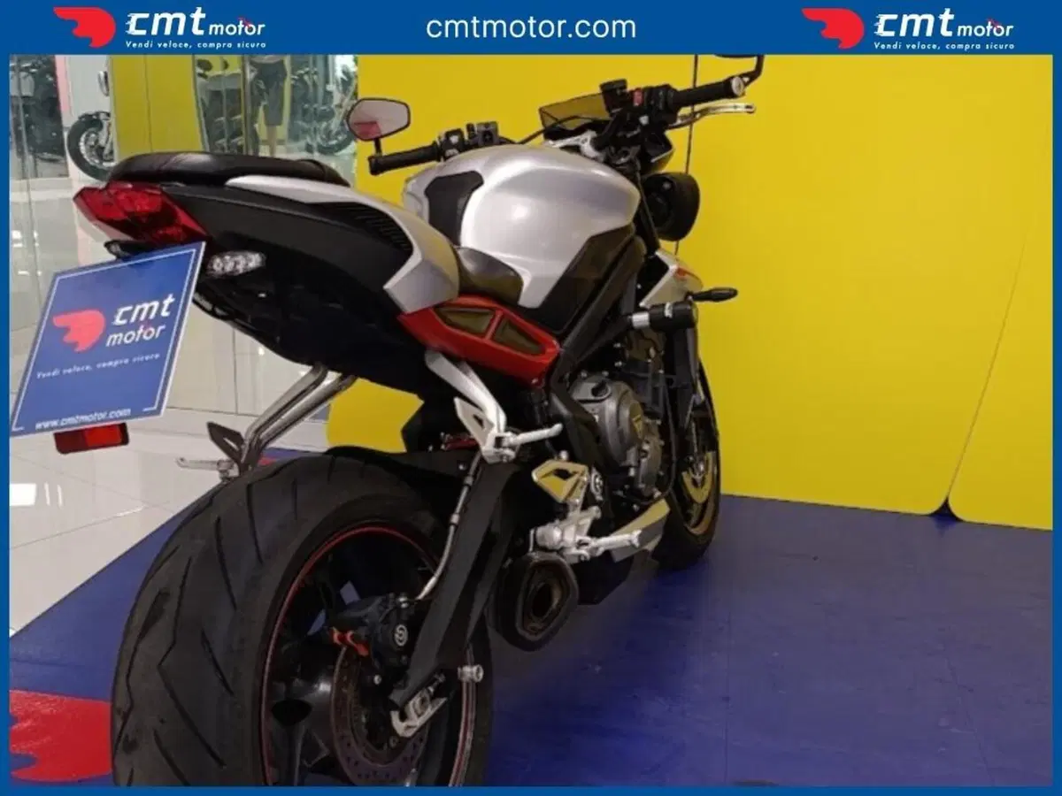 Triumph Street Triple R (2017 - 20) (4)