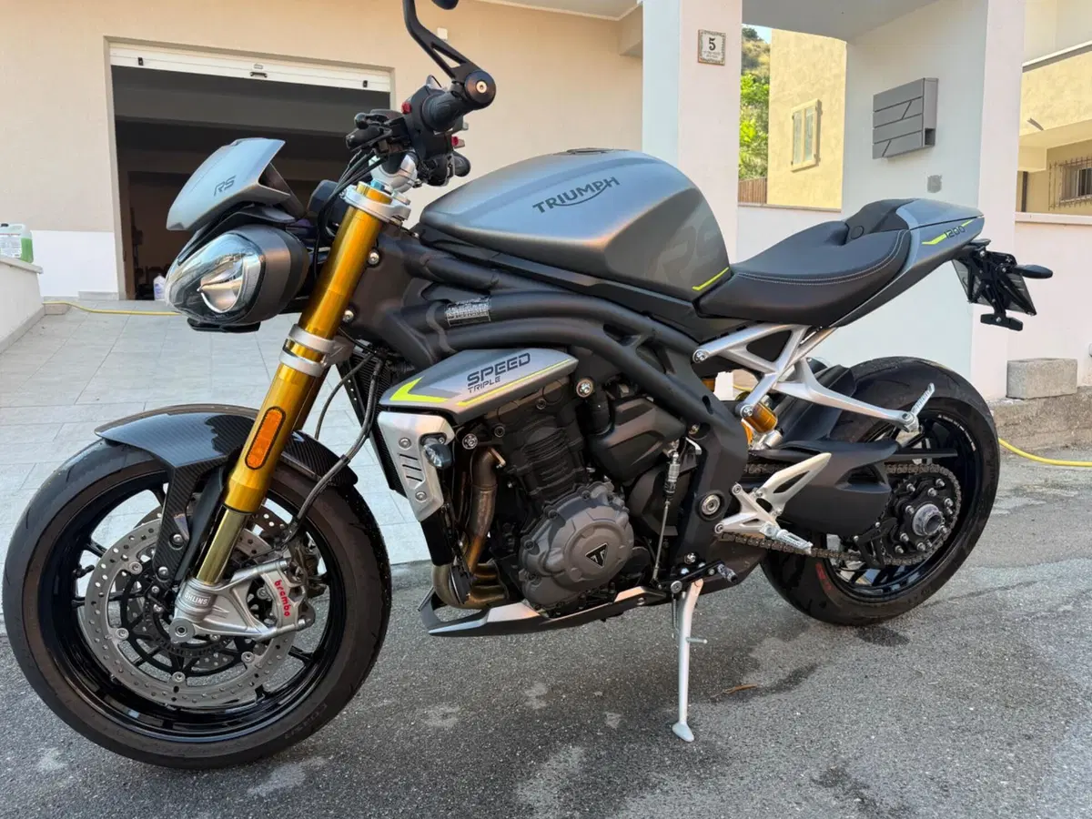 Triumph Speed Triple 1200 RS (2021 - 24) (2)
