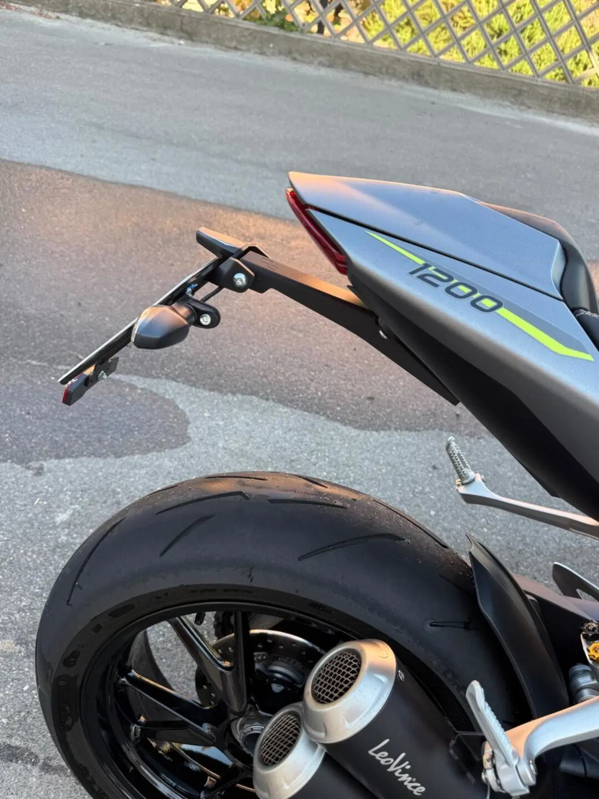 Triumph Speed Triple 1200 RS (2021 - 24) (4)