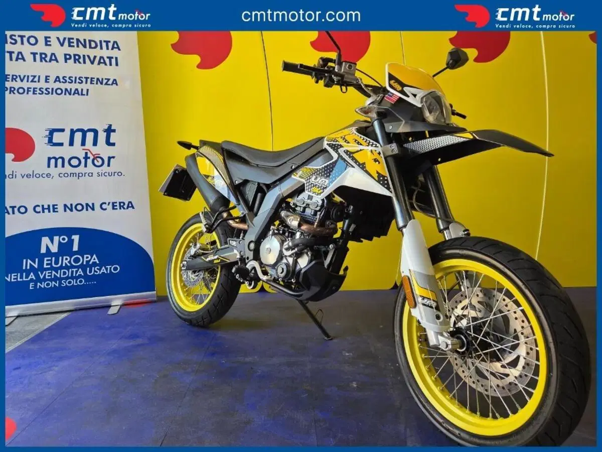 Um Italia DSR 125 SM (2019 - 22) (7)