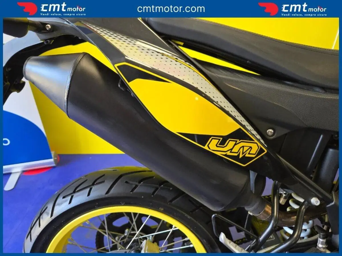 Um Italia DSR 125 SM (2019 - 22) (10)