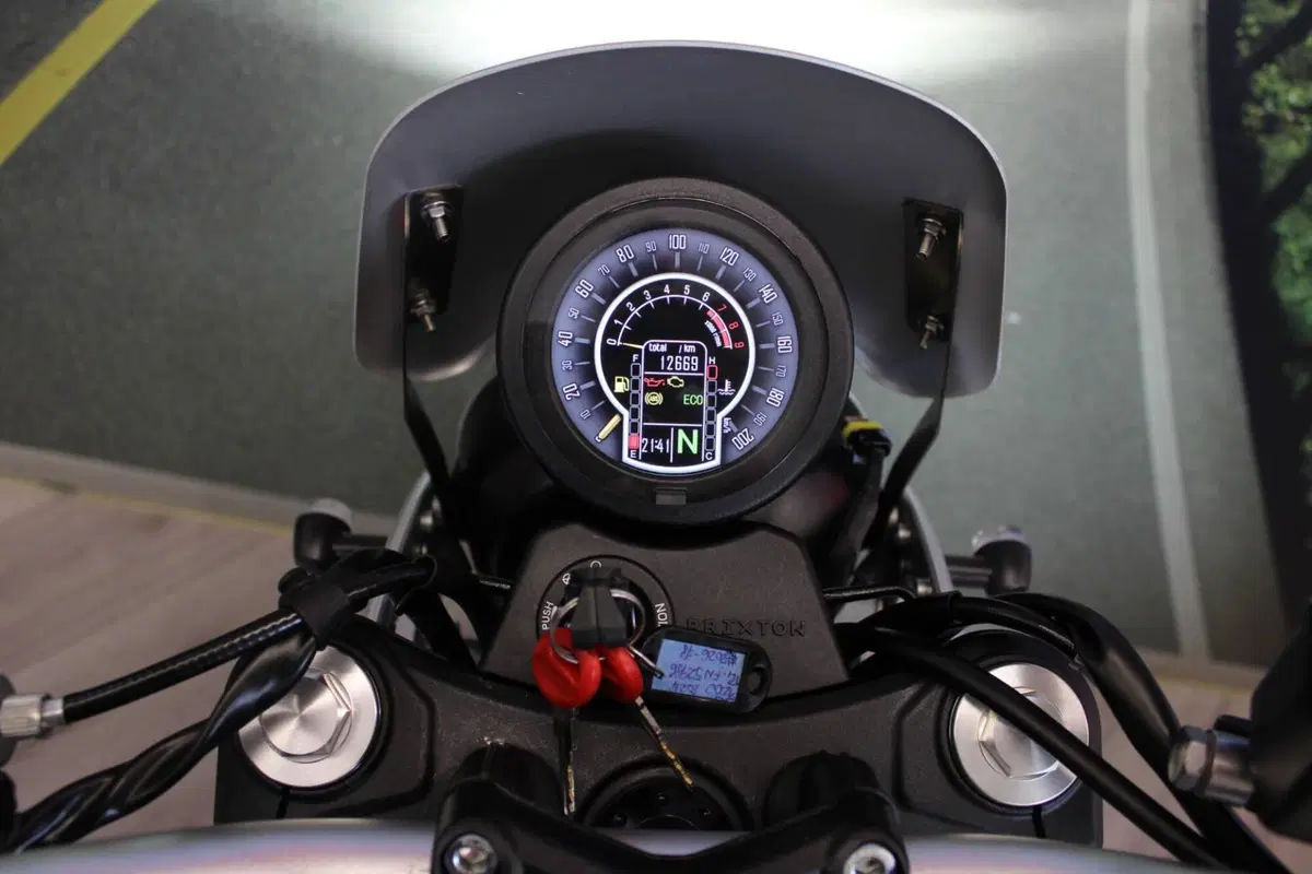 Brixton Motorcycles Cromwell 1200 (2022 - 26) (6)
