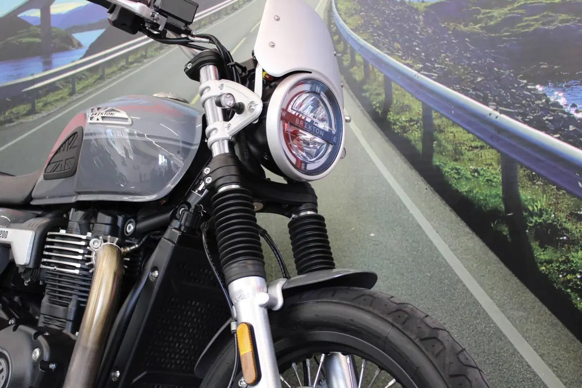 Brixton Motorcycles Cromwell 1200 (2022 - 26) (12)