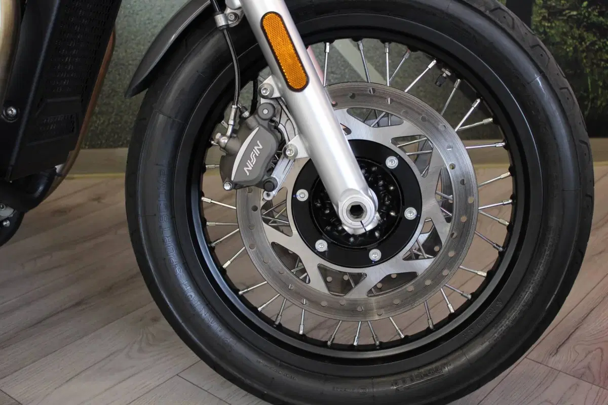 Brixton Motorcycles Cromwell 1200 (2022 - 26) (13)