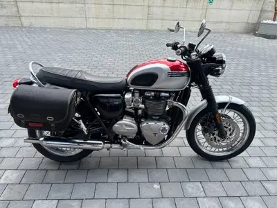 Triumph Bonneville T120 (2016 - 20) usata