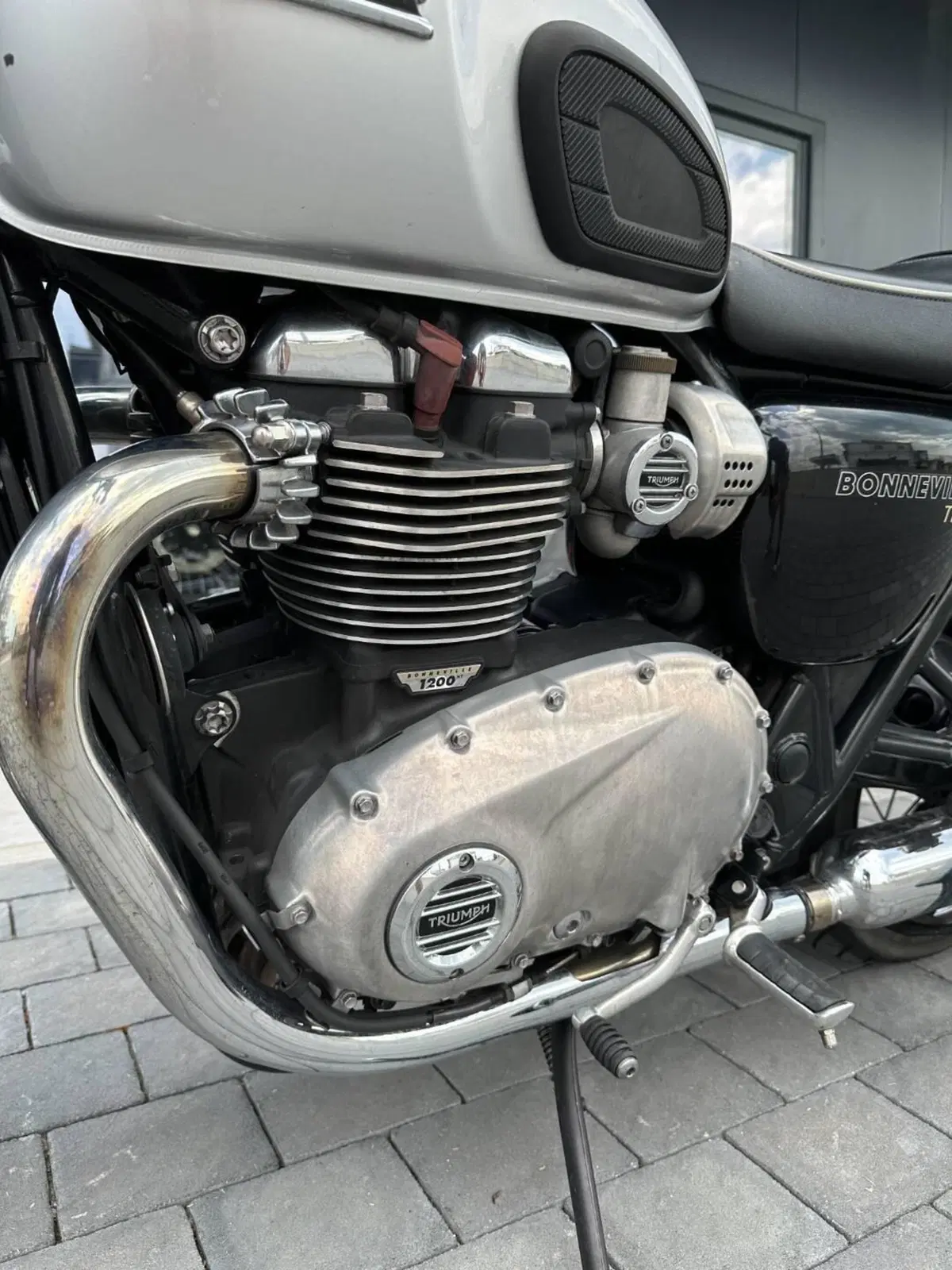 Triumph Bonneville T120 (2016 - 20) (3)