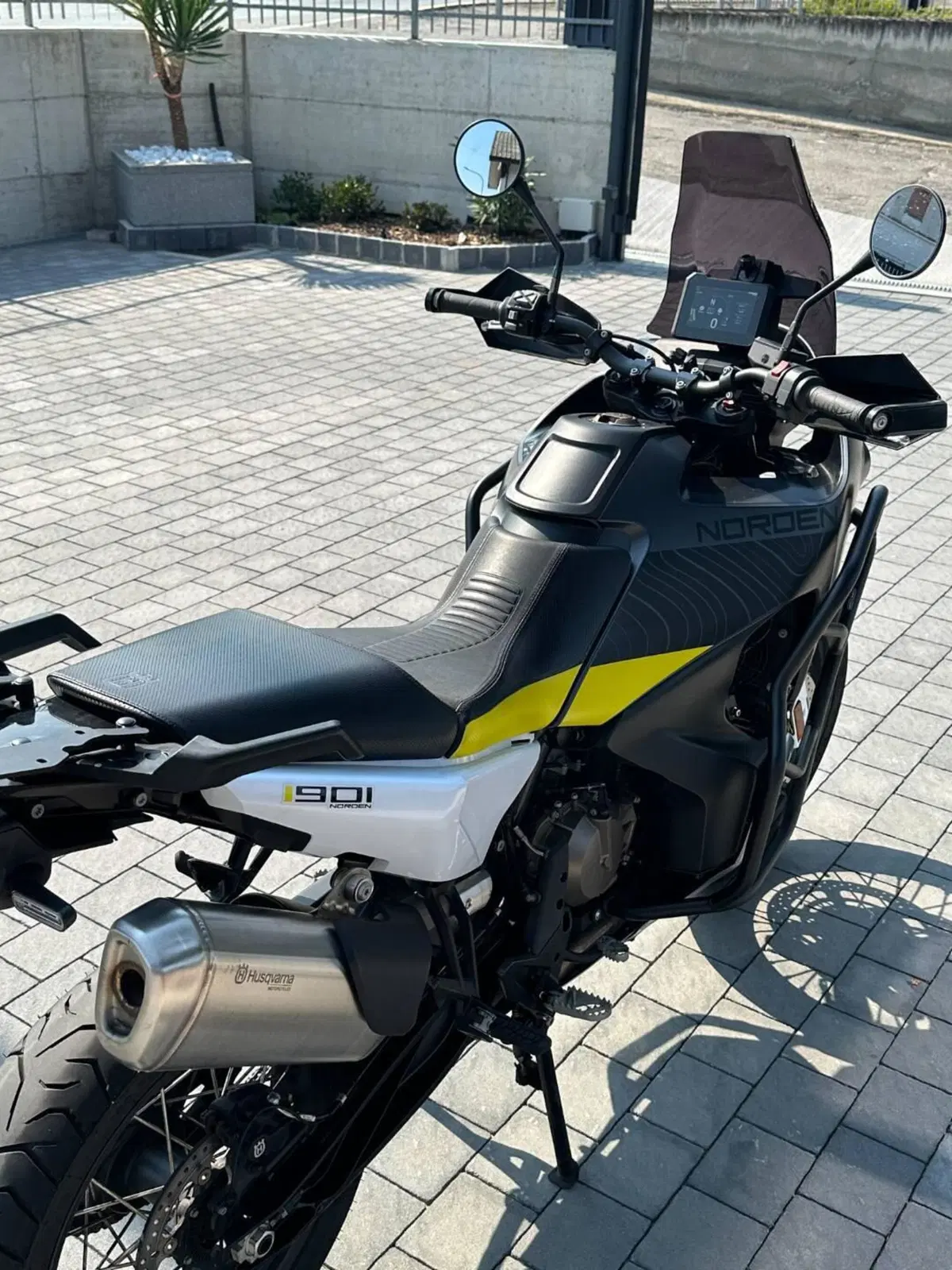 Husqvarna Norden 901 (2022 - 26) (5)