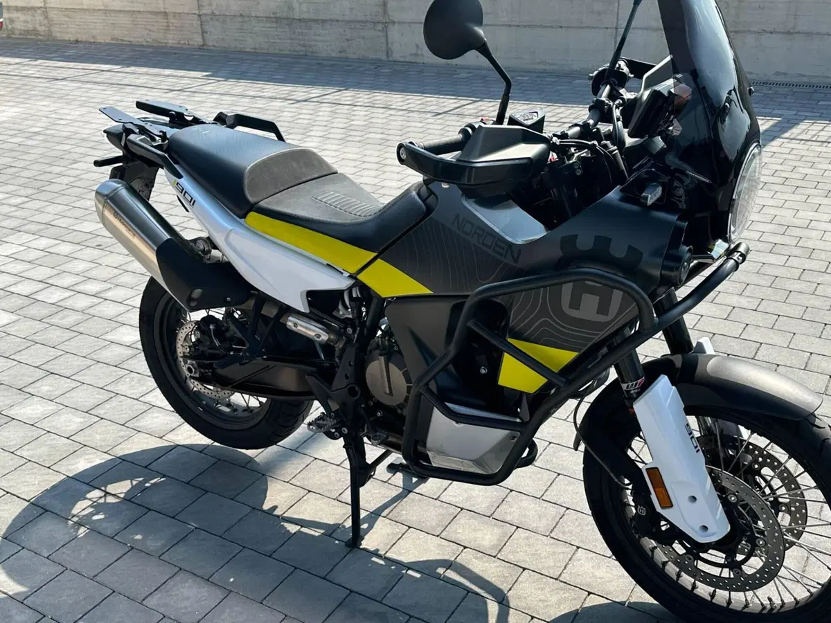 Husqvarna Norden 901 (2022 - 26) (6)