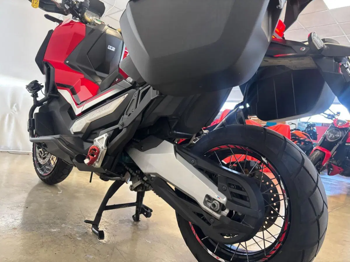 Honda X-ADV 750 (2017) (8)
