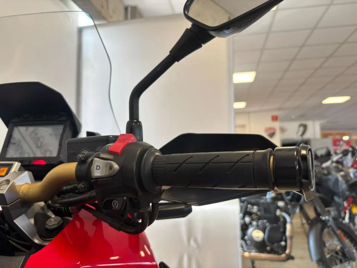 Honda X-ADV 750 (2017) (14)
