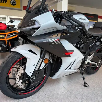 CFMOTO 675SR-R (2025 - 26) usata