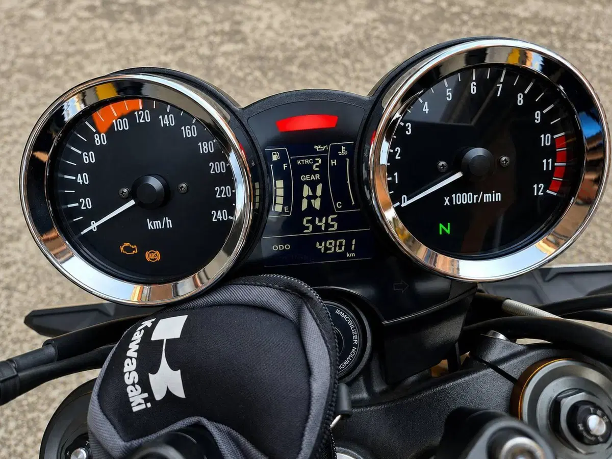 Kawasaki Z 900 RS SE (2022 - 25) (5)
