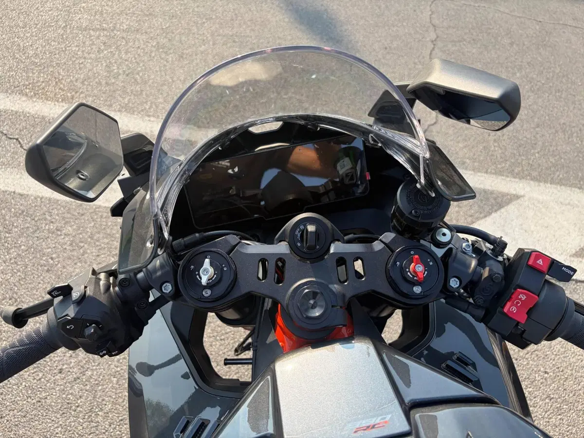 KTM 990 RC R (2026) (9)