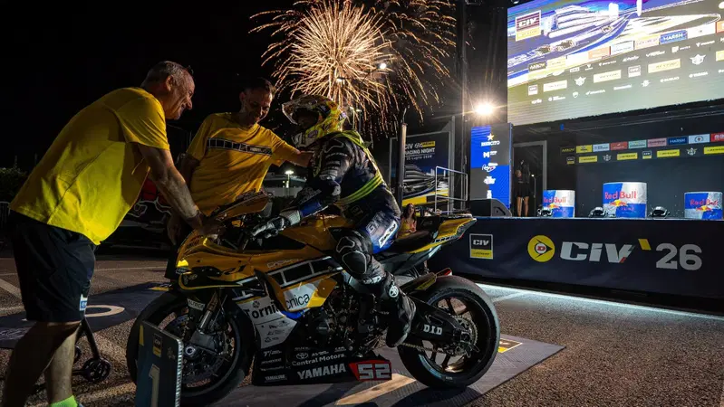 Dunlop CIV 2026. La magia della Racing Night: 22 mila spettatori a Misano [GALLERY]