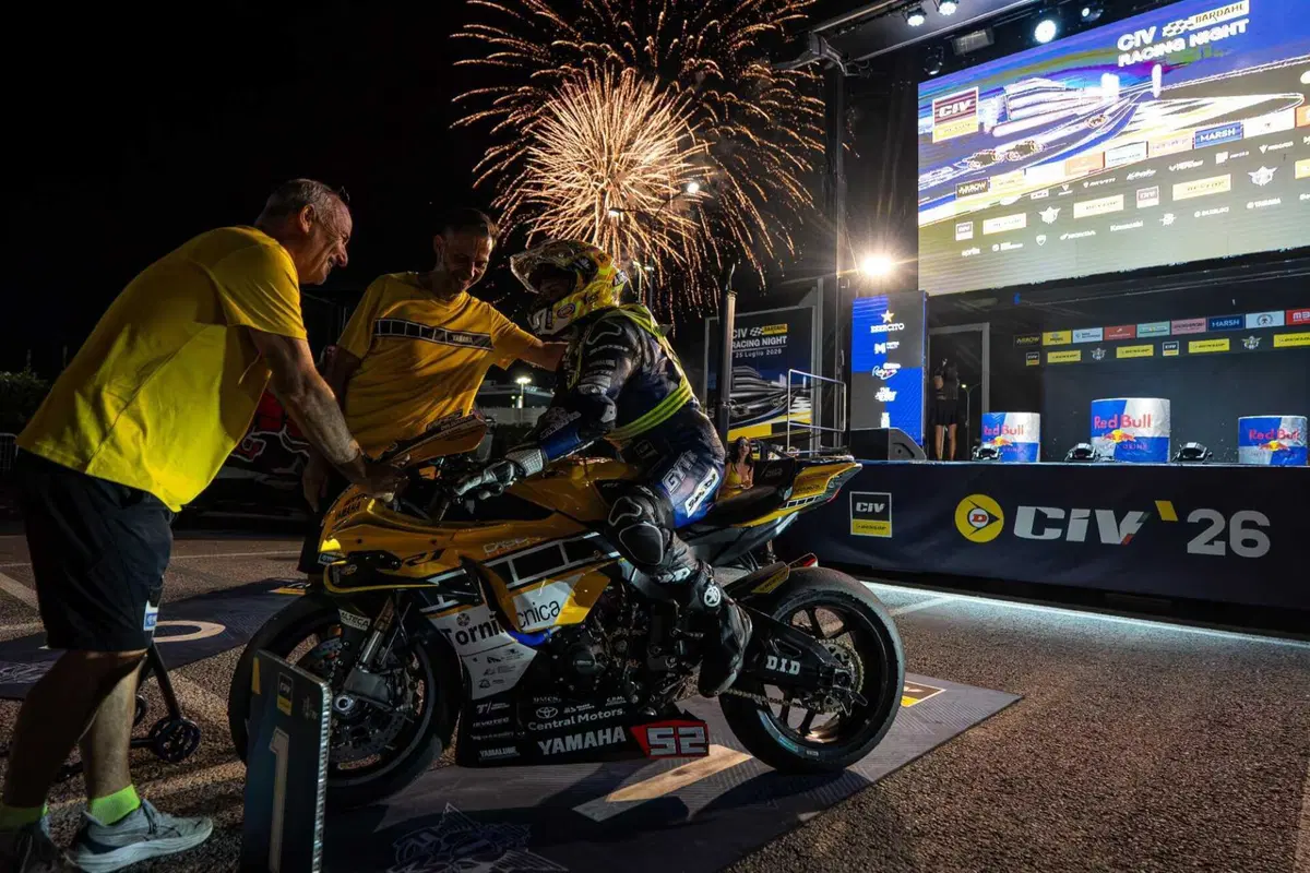 Dunlop CIV 2026. La magia della Racing Night: 22 mila spettatori a Misano [GALLERY]