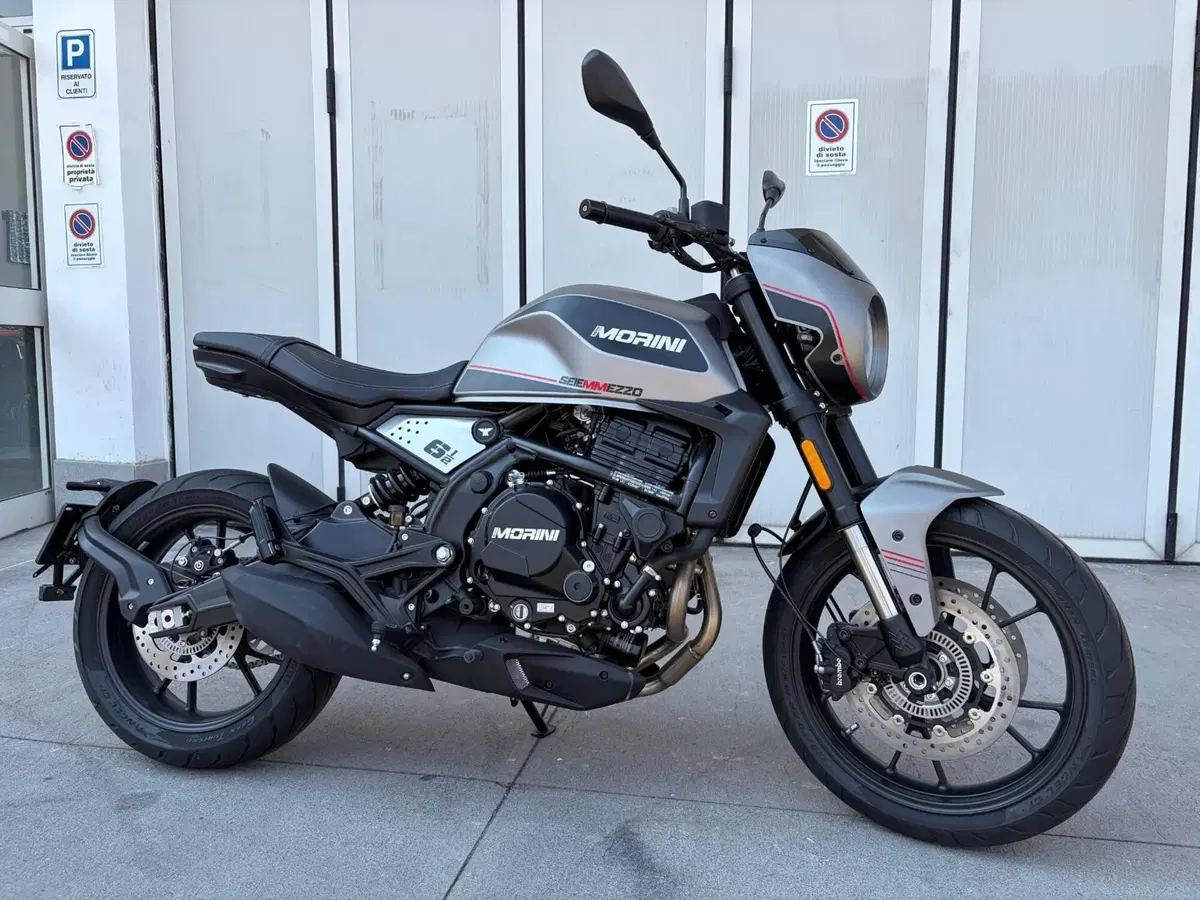 Moto Morini SEIEMMEZZO STR (2022 - 26) (2)
