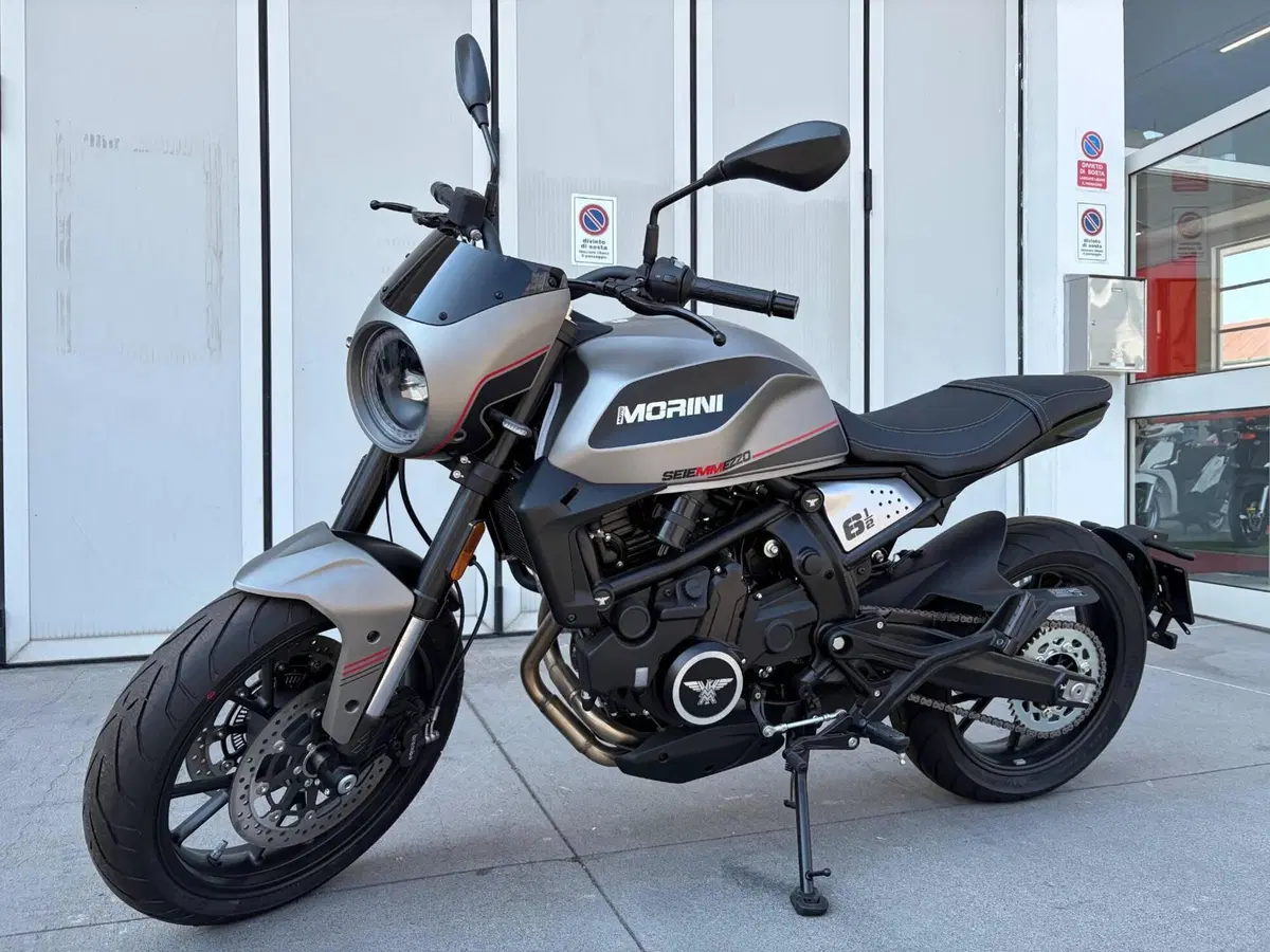 Moto Morini SEIEMMEZZO STR (2022 - 26) (3)