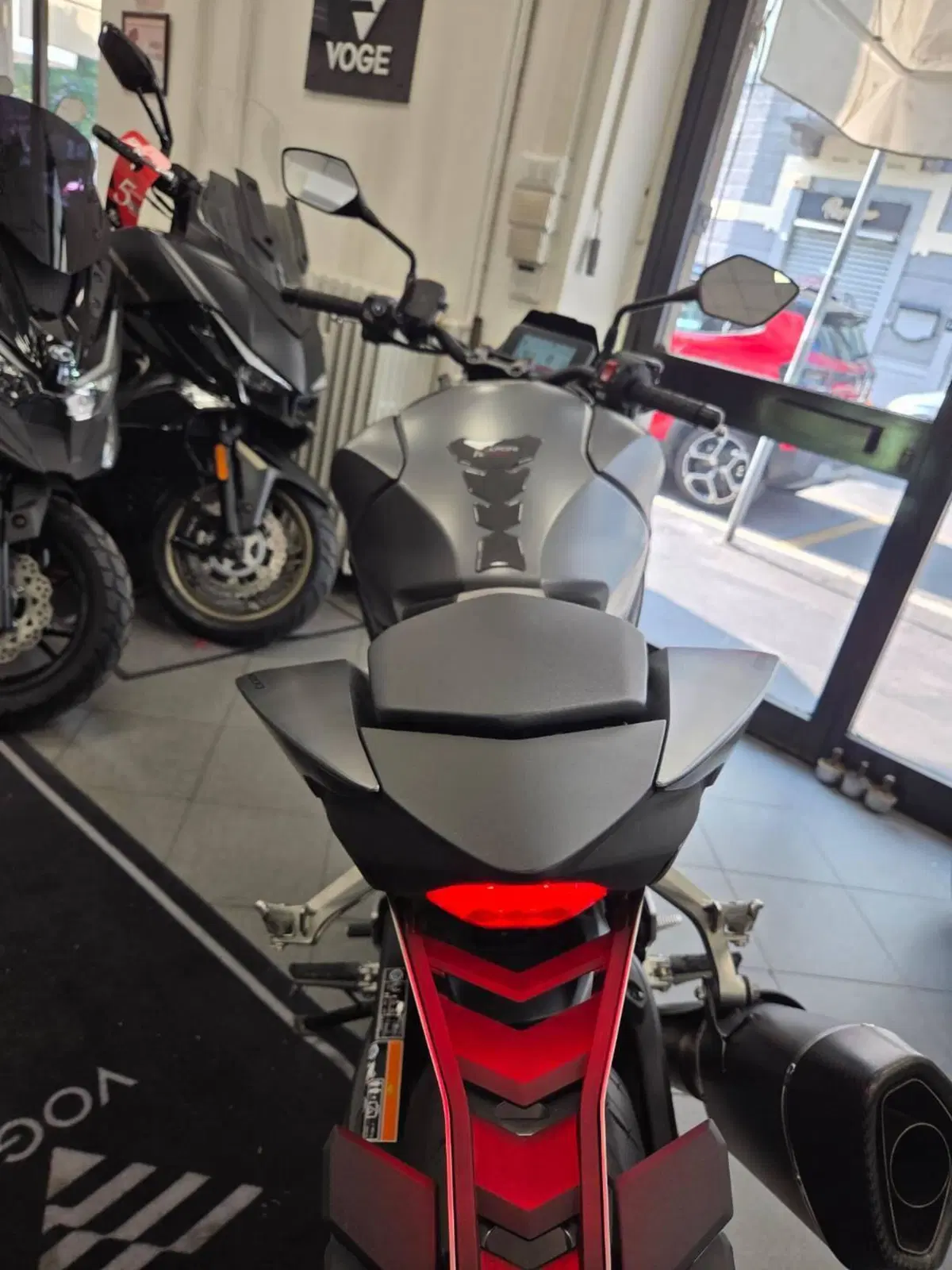 Honda CB 1000 Hornet (2025 - 26) (6)