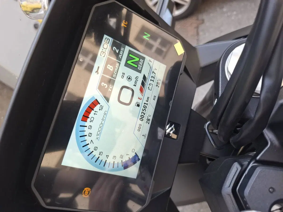 Suzuki V-Strom 800SE (2023 - 24) (4)