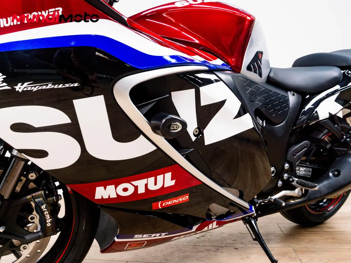 Suzuki GSX 1300 R Hayabusa (2025) (9)