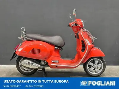 Vespa GTS 300 Super Hpe (2021 - 22) usata