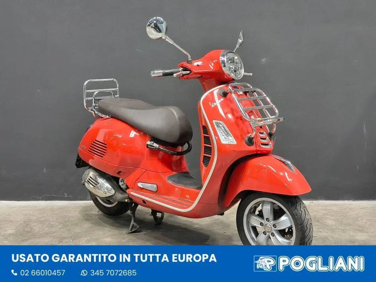 Vespa GTS 300 Super Hpe (2021 - 22) (2)