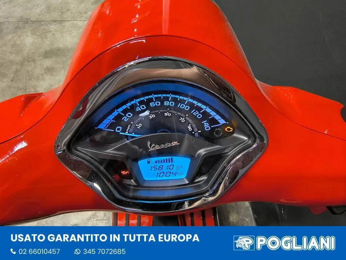 Vespa GTS 300 Super Hpe (2021 - 22) (6)