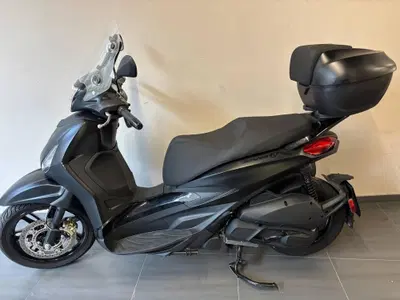 Piaggio Beverly 300 ABS-ASR (2021 - 25) usata