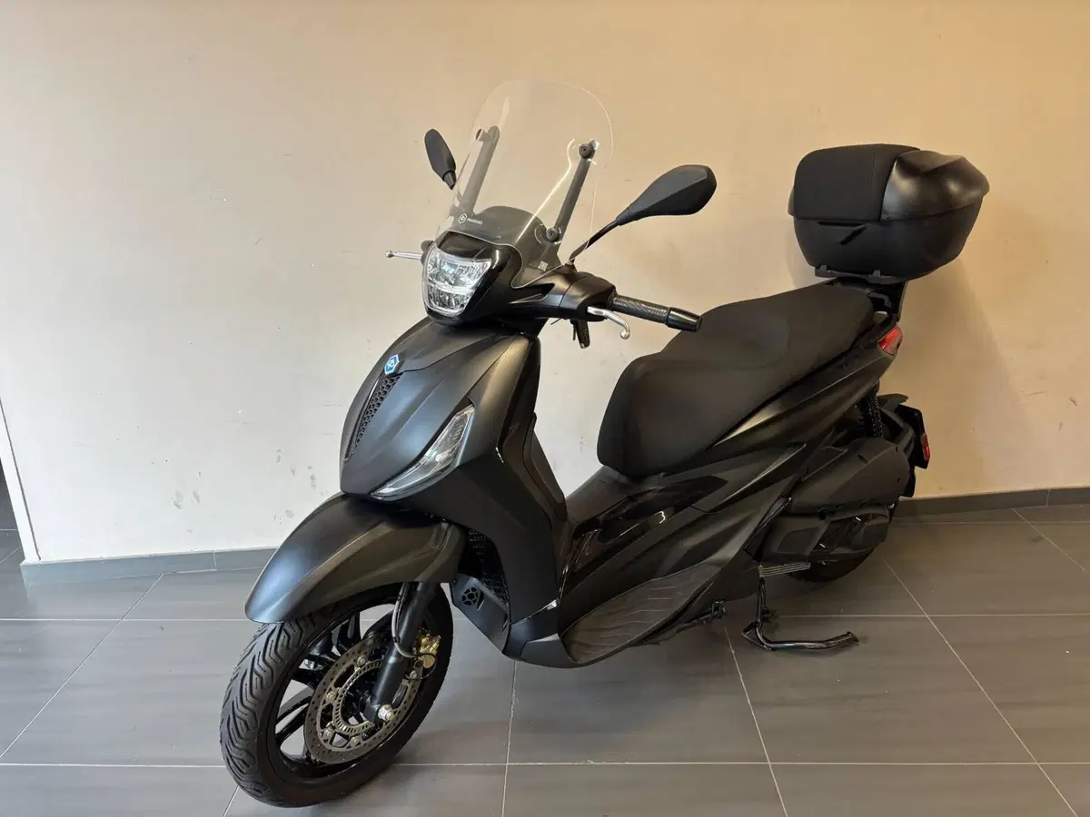 Piaggio Beverly 300 ABS-ASR (2021 - 25) (5)