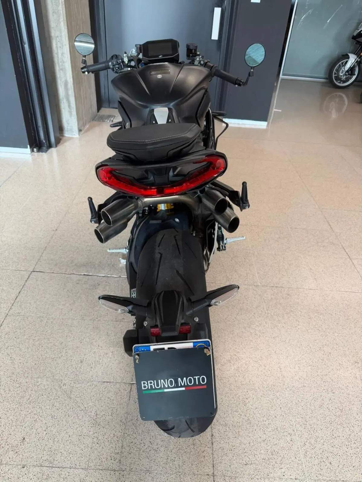 MV Agusta Brutale 1000 RR (2021 - 25) (3)