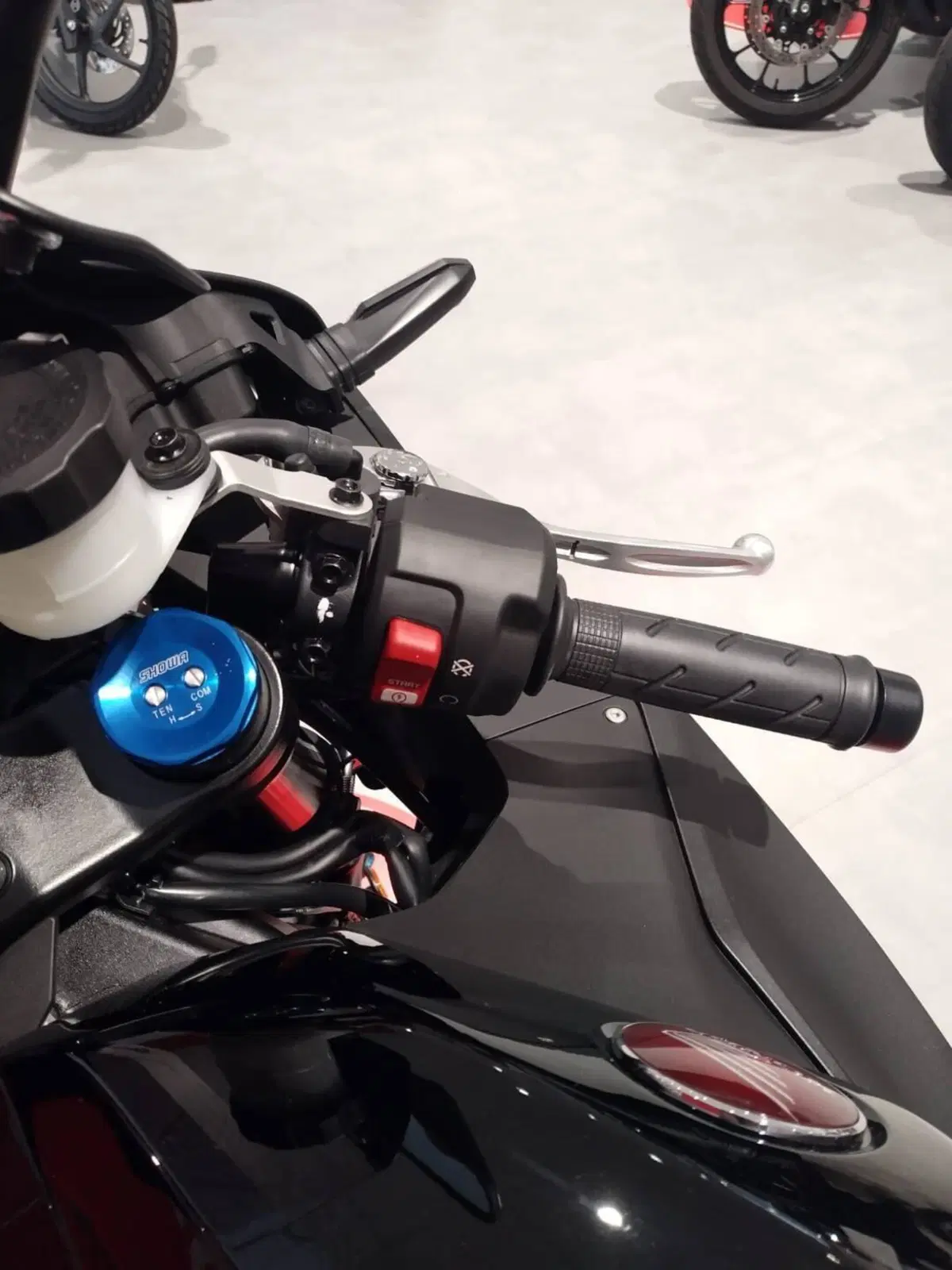 Honda CBR 600 RR (2024 - 26) (3)