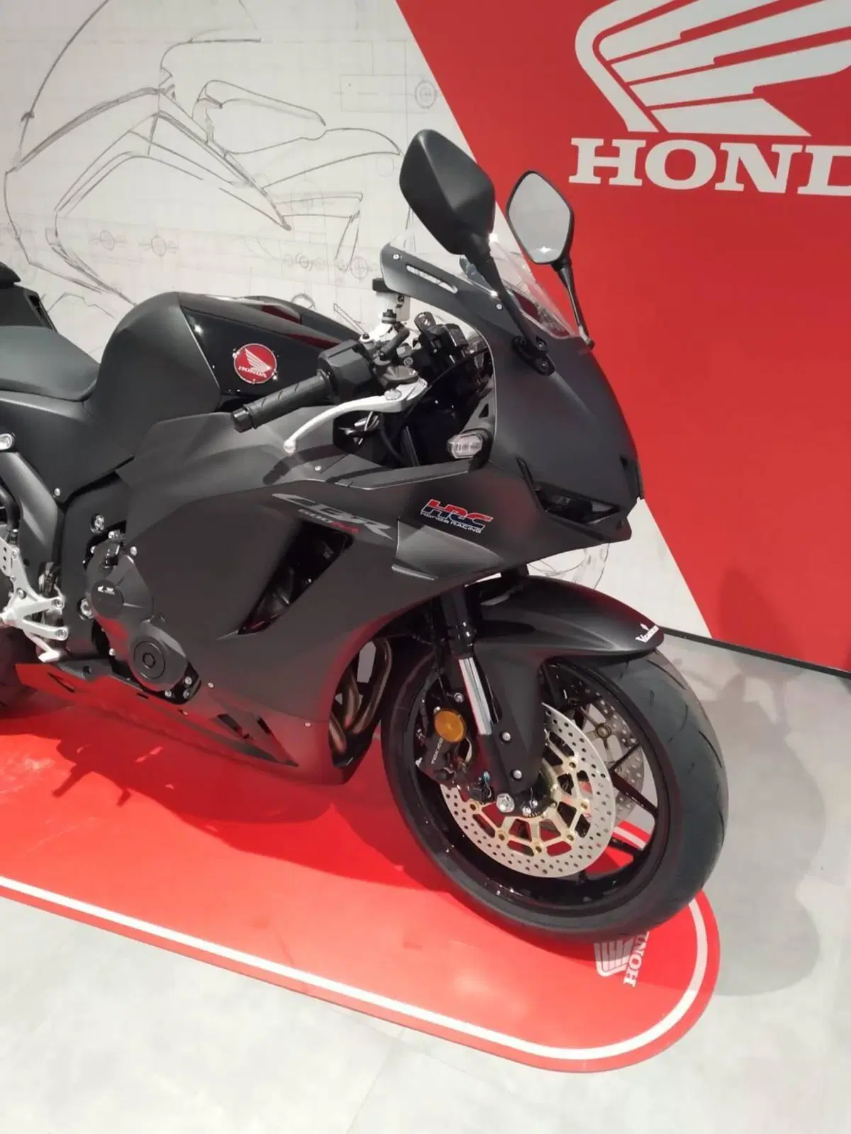 Honda CBR 600 RR (2024 - 26) (8)