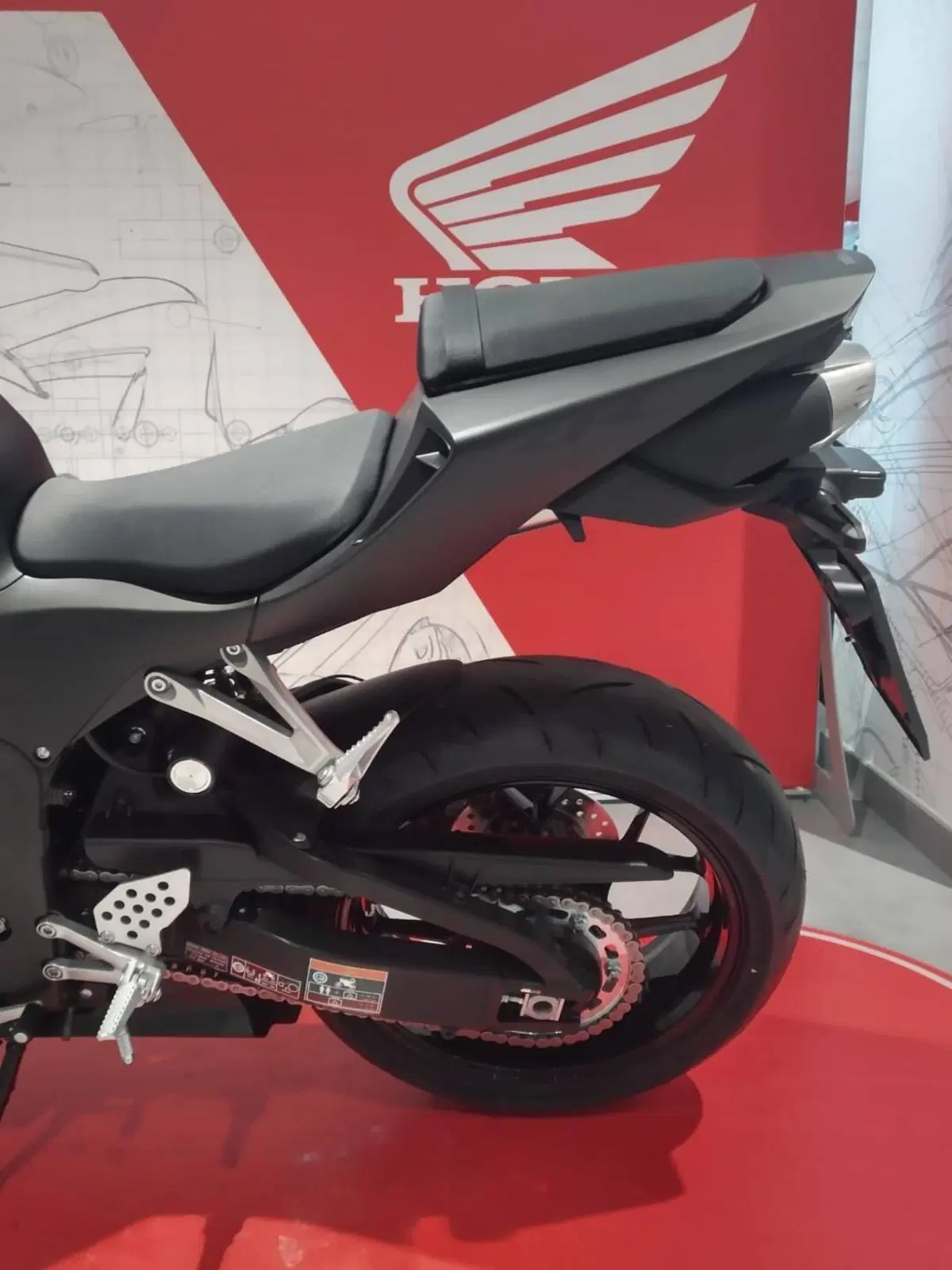 Honda CBR 600 RR (2024 - 26) (12)