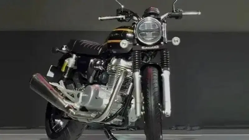 Honda CB500, la monocilindrica classica che Honda ha sempre negato esiste davvero!